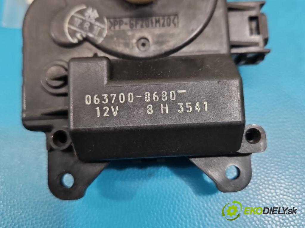 Toyota Avensis II T25 2003-2008 2.0 D4D 126 hp manual 93 kW 1998 cm3 5- motorek topení 063700-8680