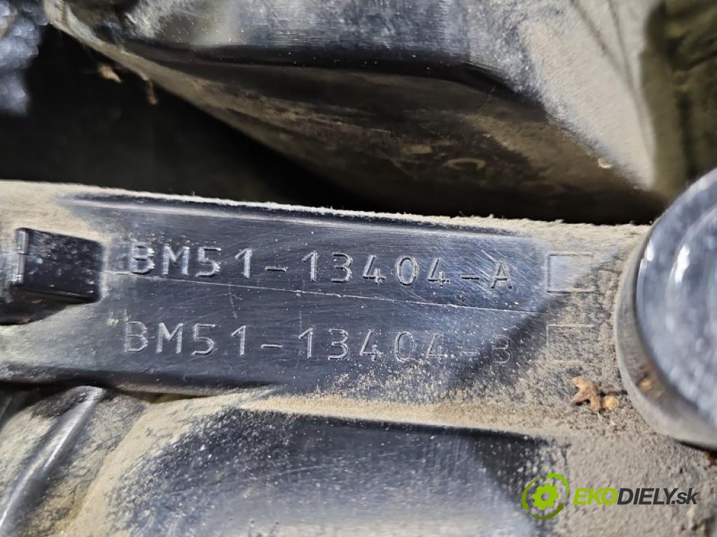 Ford Focus Mk3 2010-2018 1.6 tdci 95 HP manual 70 kW 1560 cm3 5- svetlo / reflektor zadné pravé blatník BM51-13404-A