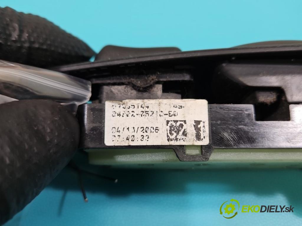 Toyota Avensis II T25 2003-2008 2.0 D4D 126 hp manual 93 kW 1998 cm3 5- Přepínač oken zpětných zrcátek 84820-05100