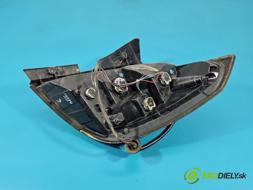 Opel Antara 2006-2015 2.2 cdti Z22D1: 163 HP manual 120 kW 2231 cm3 5- svetlo / reflektor zadné ľavé blatník