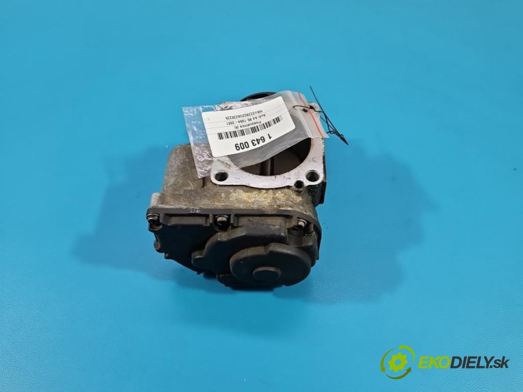 Audi A4 B5 1994-2001 1.8 T 150 hp manual 110 kW 1781 cm3 4- škrticí klapka  (Škrticí klapka)