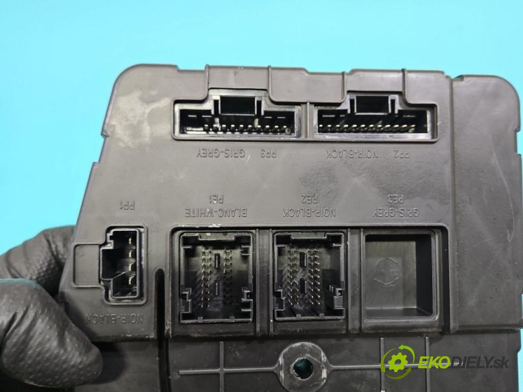 Renault Scenic II 2003-2009 1.4 16V 98 HP manual 72 kW 1390 cm3 5- riadiaca jednotka ostatné 8200780007