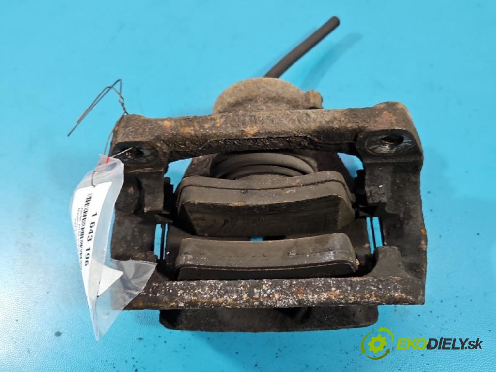 Mercedes Citan W415 2012- 1.5 cdi 90 hp manual 66 kW 1461 cm3 5- brzdič přední pravý  (Klika dveří ostatní)
