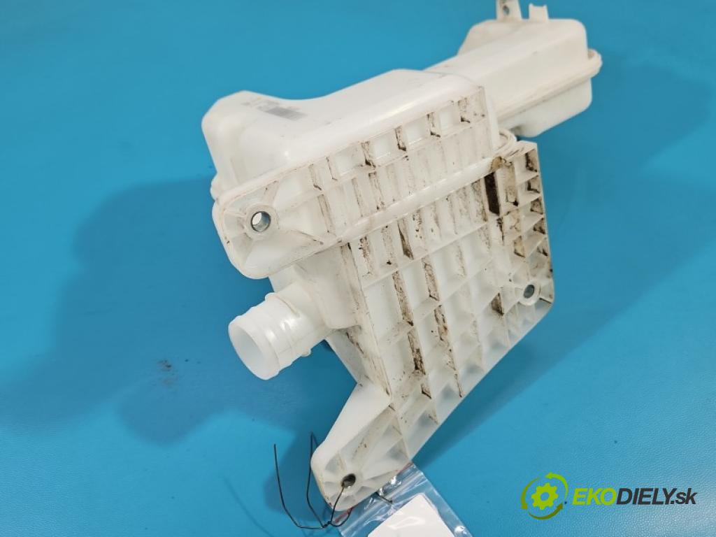Skoda Octavia IV 2019- 2.0 tdi 150 HP automatic 110 kW 1968 cm3 5- nádržka tekutina: ostrekovačov 5FF955453