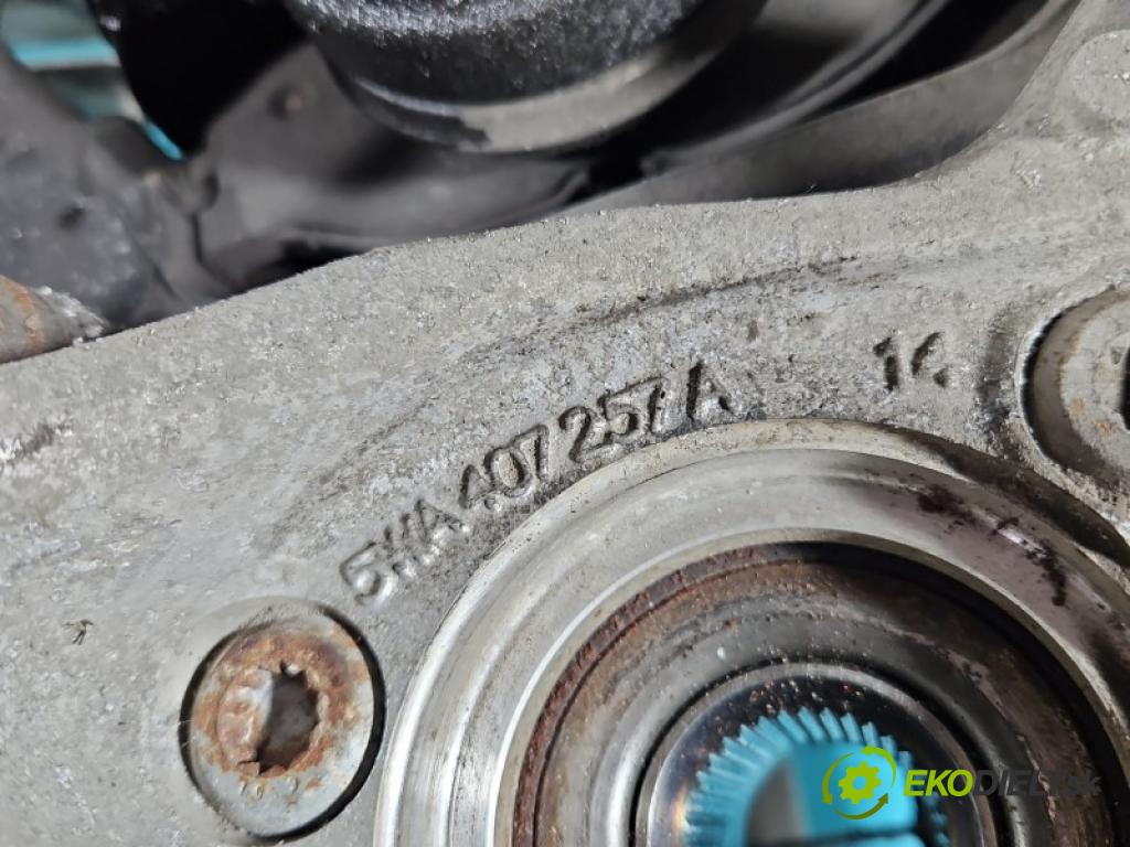 Skoda Octavia IV 2019- 2.0 tdi 150 hp automatic 110 kW 1968 cm3 5- náboj levé 5WA407257A (Náboj kola)