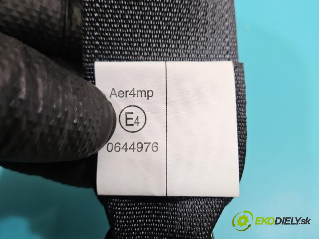 Suzuki Swift Mk8 2017-2024 1.2 16V 90 HP manual 66 kW 1242 cm3 5- pas bezpečnosť: zadné ľavý 84980-52R2
