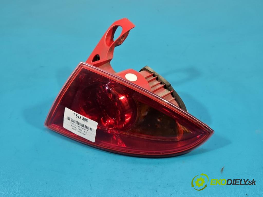 Seat Leon II 2005-2012 1.6 SR 102 HP manual 75 kW 1595 cm3 5- svetlo / reflektor zadné pravé blatník 