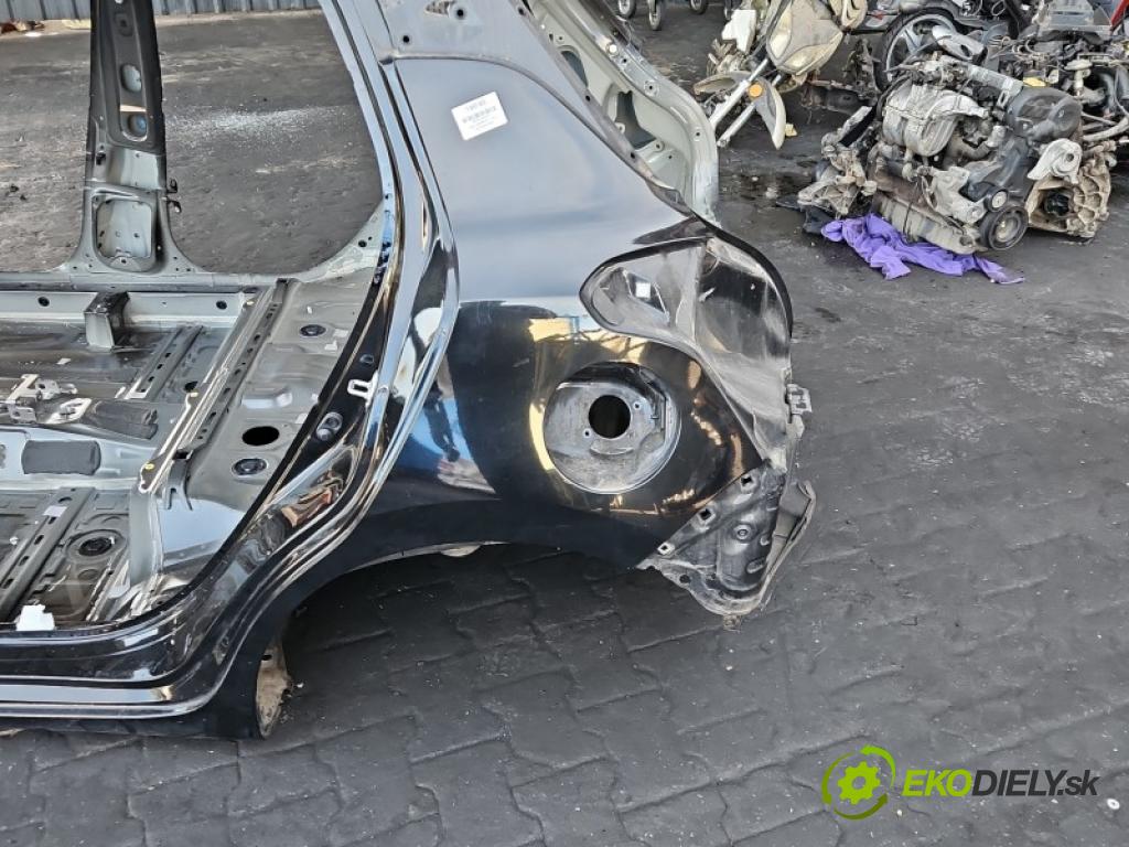 Suzuki Swift Mk8 2017-2024 1.2 16V 90 hp manual 66 kW 1242 cm3 5- blatnik zadní levý 