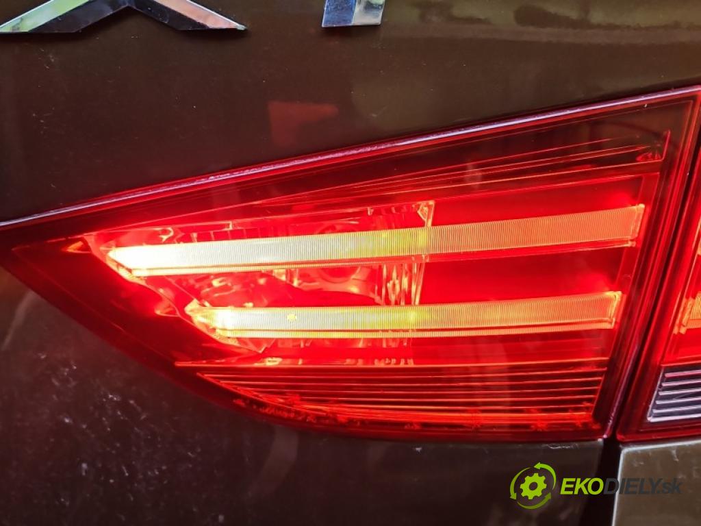 Bmw X1 E84 2009-2015 2.0d 184hp automatic 135 kW 1995 cm3 5- svetlo / reflektor zadné pravé kufrové dvere 2990114