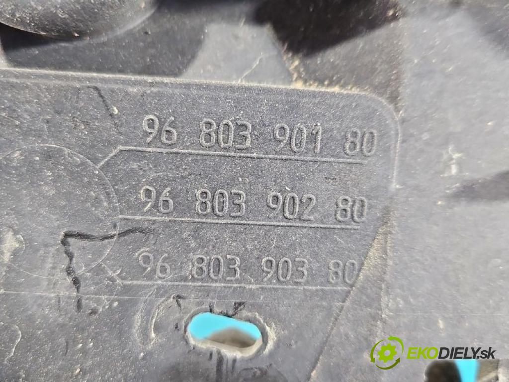 Peugeot 3008 I 2009-2016 2.0 hdi 150 HP manual 110 kW 1997 cm3 5- pas predný 9677113480 (Výstuha predná)