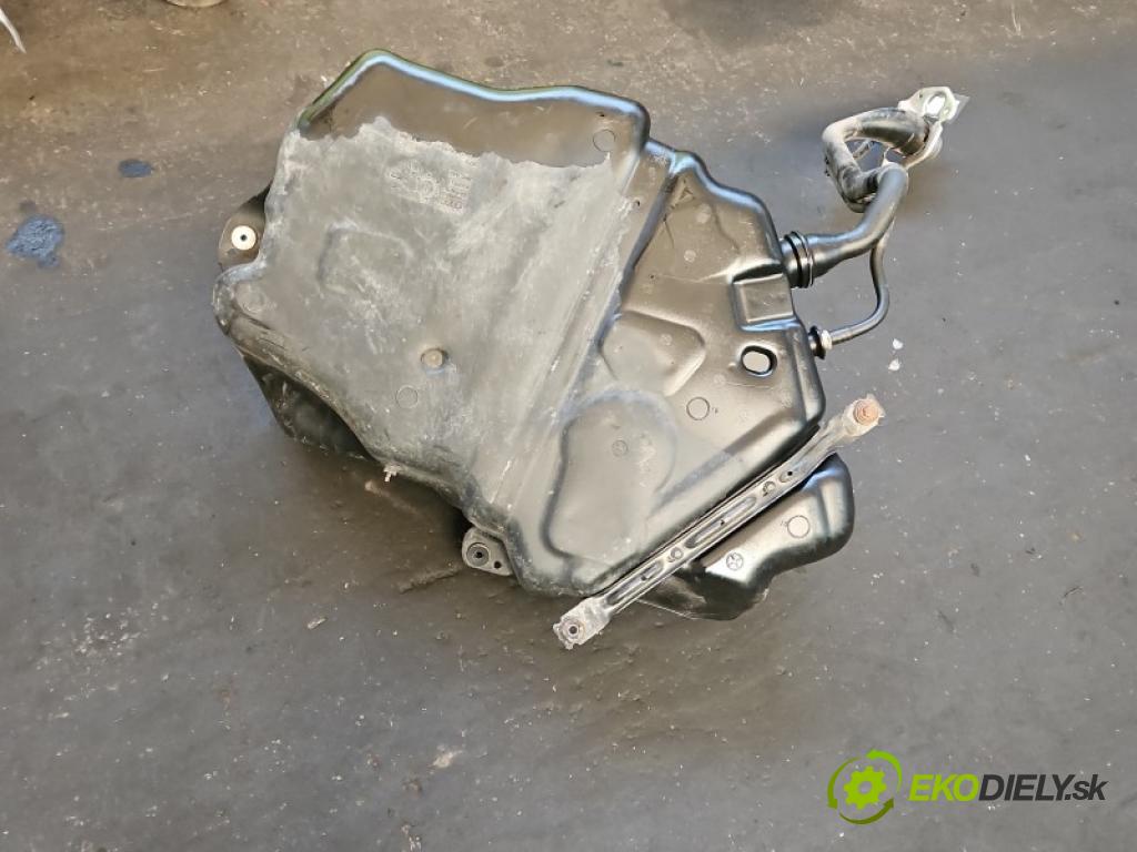 Audi A4 B9 2015-2024 2.0 tdi 204 hp automatic 150 kW 1968 cm3 5- Nádrž: paliva 8W0201021EL (Palivová nádrž)