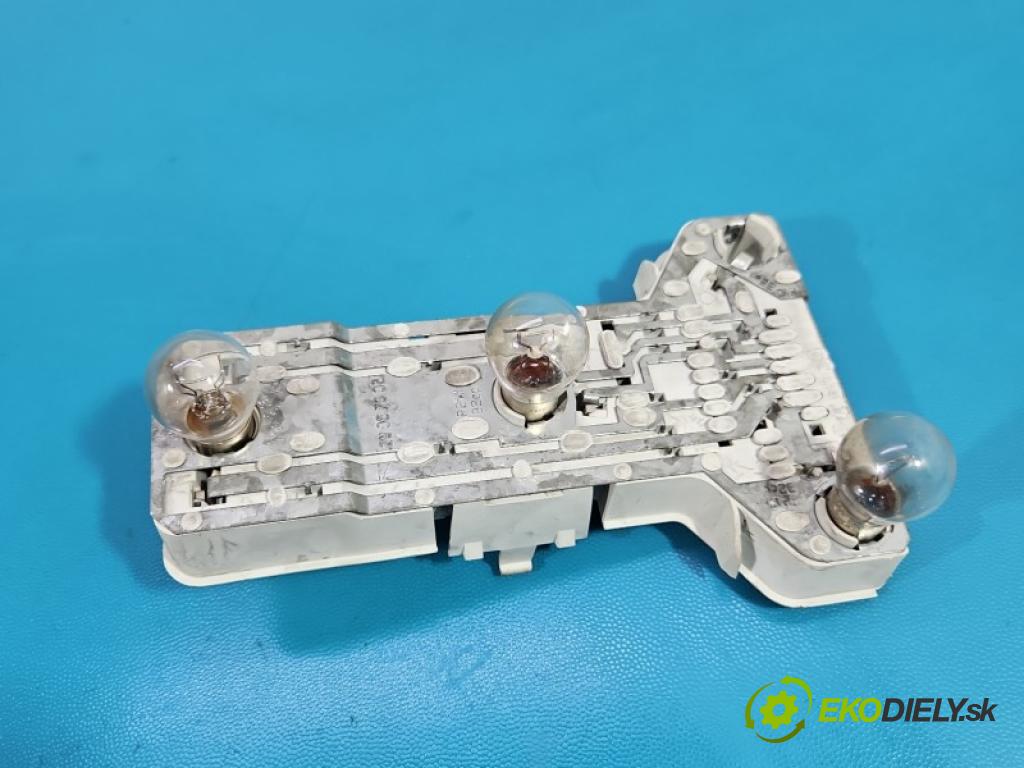 Vw Passat B5 1995-2005 1.9 tdi 90 HP manual 66 kW 1896 cm3 4- svetlo / reflektor zadné pravé blatník 3B5945096G