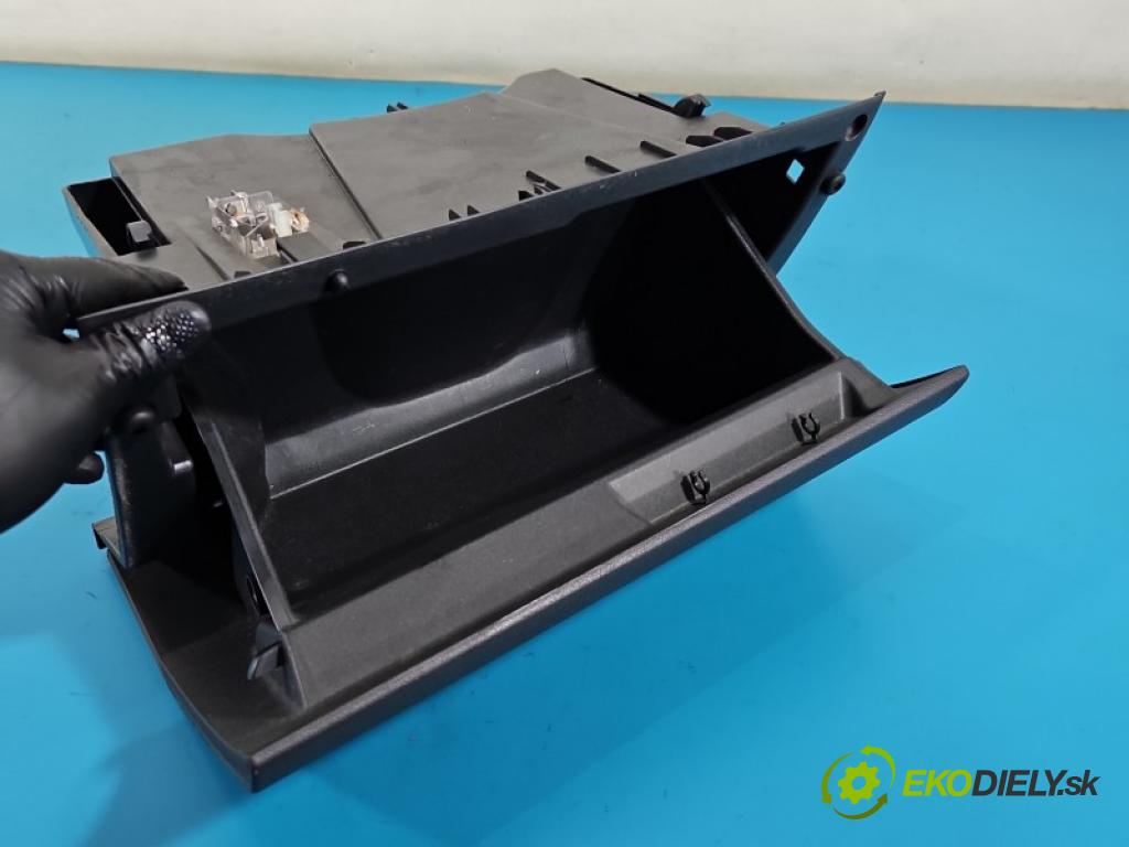 Opel Zafira B 2005-2014 2.2 16V 150 HP automatic 110 kW 2198 cm3 5- kastlík 13150268
