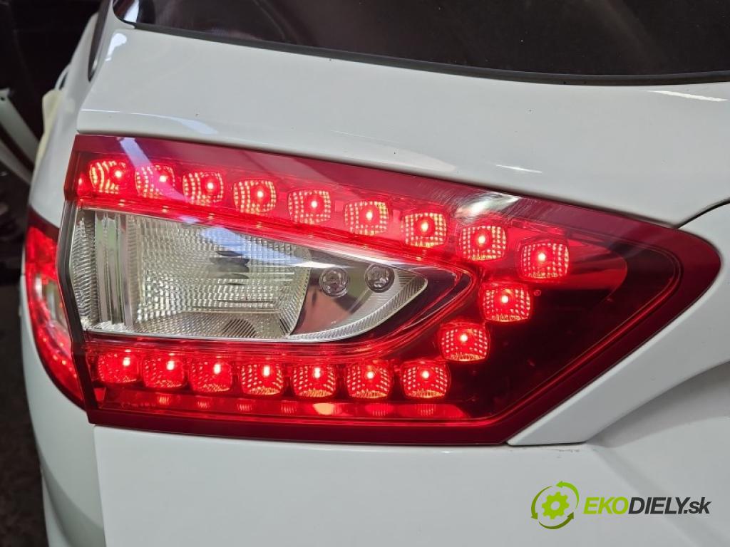 Ford Mondeo Mk5 2014-2022 2.0 tdci 150 HP automatic 110 kW 1997 cm3 5- svetlo / reflektor zadné ľavé kufrové dvere DS73-13A603-CG