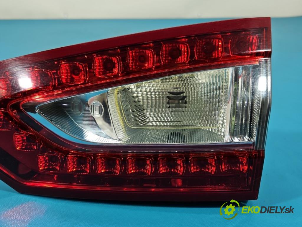 Ford Mondeo Mk5 2014-2022 2.0 tdci 150 HP automatic 110 kW 1997 cm3 5- svetlo / reflektor zadné pravé kufrové dvere DS73-13A602-CG