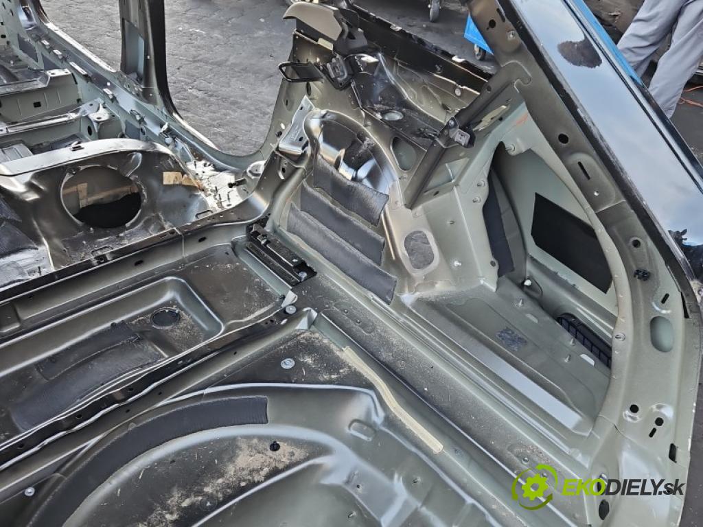 Audi A4 B9 2015-2024 2.0 tdi 204 hp automatic 150 kW 1968 cm3 5- blatnik zadní pravý