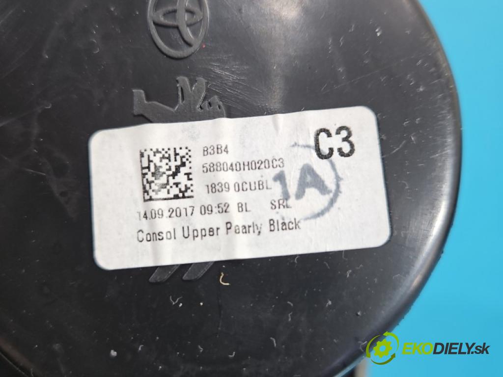 Toyota Aygo II 2014-2022 1.0 vvti 69KM manual 51 kW 998 cm3 5- lišta ozdobná interiéry: