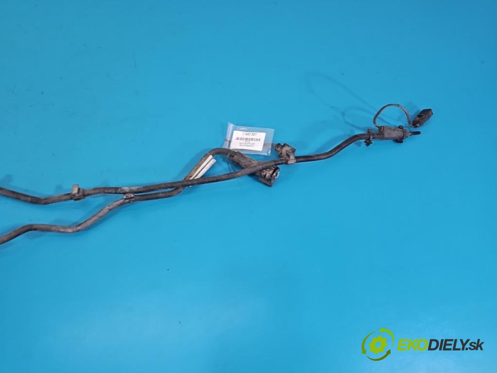 Audi A4 B9 2015-2024 2.0 tdi 204 HP automatic 150 kW 1968 cm3 5- Trubka: 8W0131962F