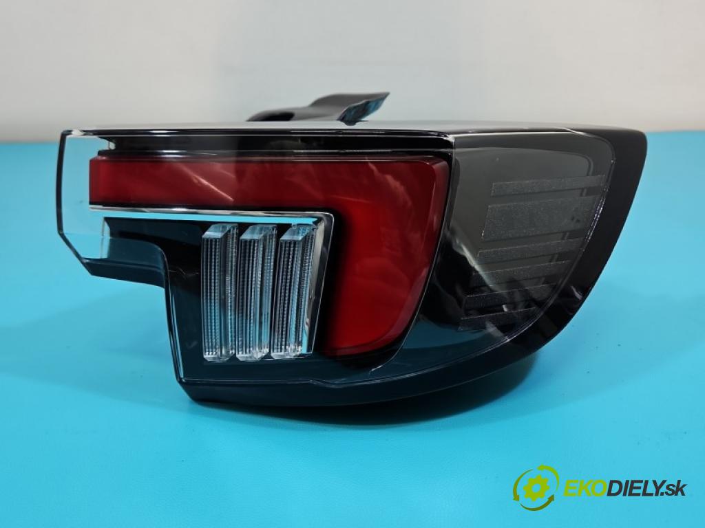 Opel Mokka B 2020- 1.2 T 131 HP manual 96 kW 1199 cm3 5- svetlo / reflektor zadné pravé blatník 9833721980