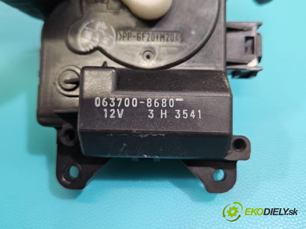 Toyota Avensis II T25 2003-2008 1.8 vvti 129 hp manual 95 kW 1794 cm3 4- motorek topení 063700-8680