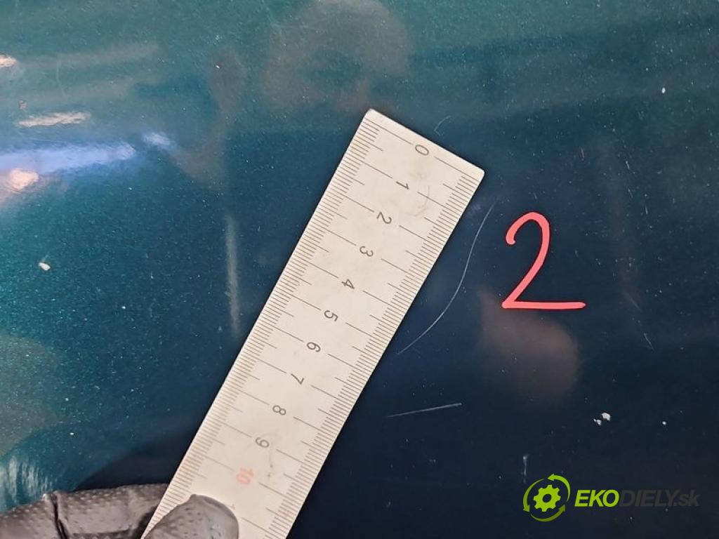 Vw Vento 1.8 8V 90 hp manual 66 kW 1781 cm3 4- dveře zadní levé  (Klika dveří ostatní)