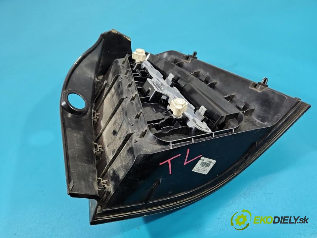 Opel Zafira B 2005-2014 2.2 16V 150 HP automatic 110 kW 2198 cm3 5- svetlo / reflektor zadné ľavé blatník 13252447