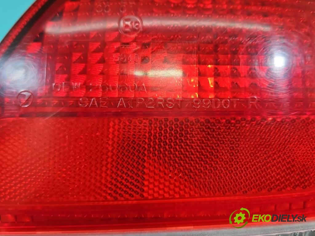 Subaru Impreza II GD 2000-2007 2.0 boxer 125 HP manual 92 kW 1994 cm3 5- svetlo / reflektor zadné pravé blatník 26060A