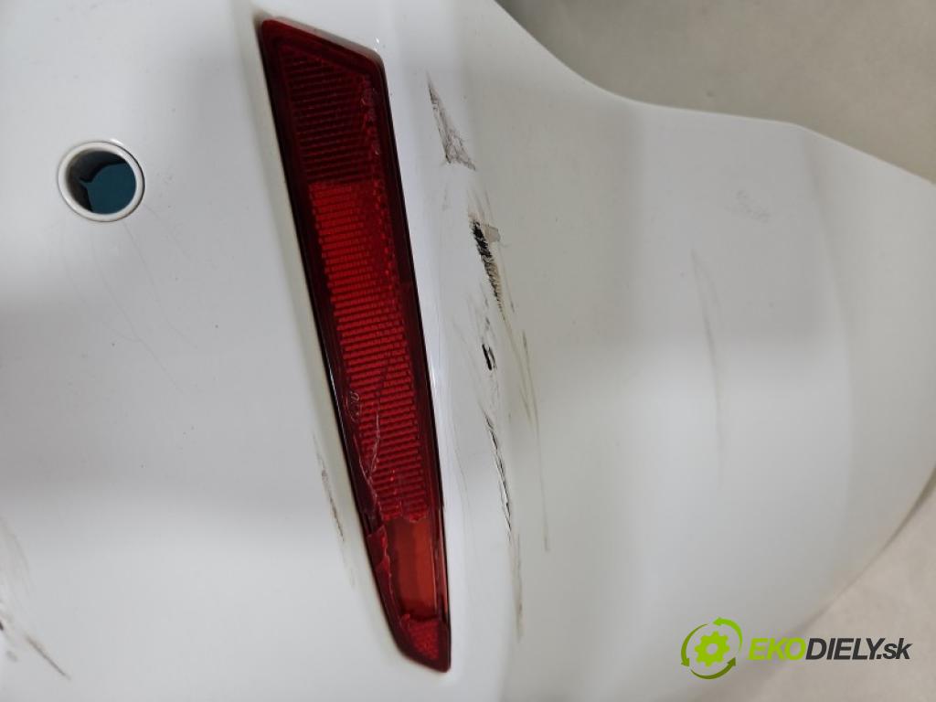 Ford Mondeo Mk5 2014-2022 2.0 tdci 150 HP automatic 110 kW 1997 cm3 5- nárazník zadné  (Kľučka dverí ostatné)
