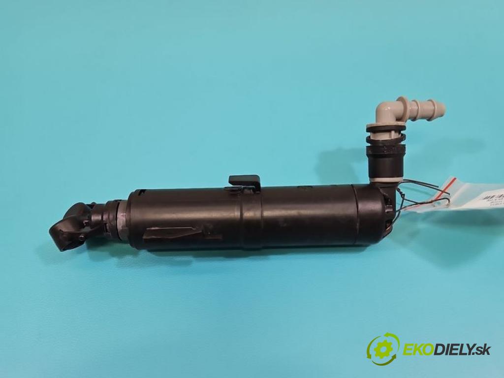 Bmw X1 E84 2009-2015 2.0d 184hp automatic 135 kW 1995 cm3 5- ostrekovač reflektor: ľavý 7251640 (Motorček ostrekovačov)