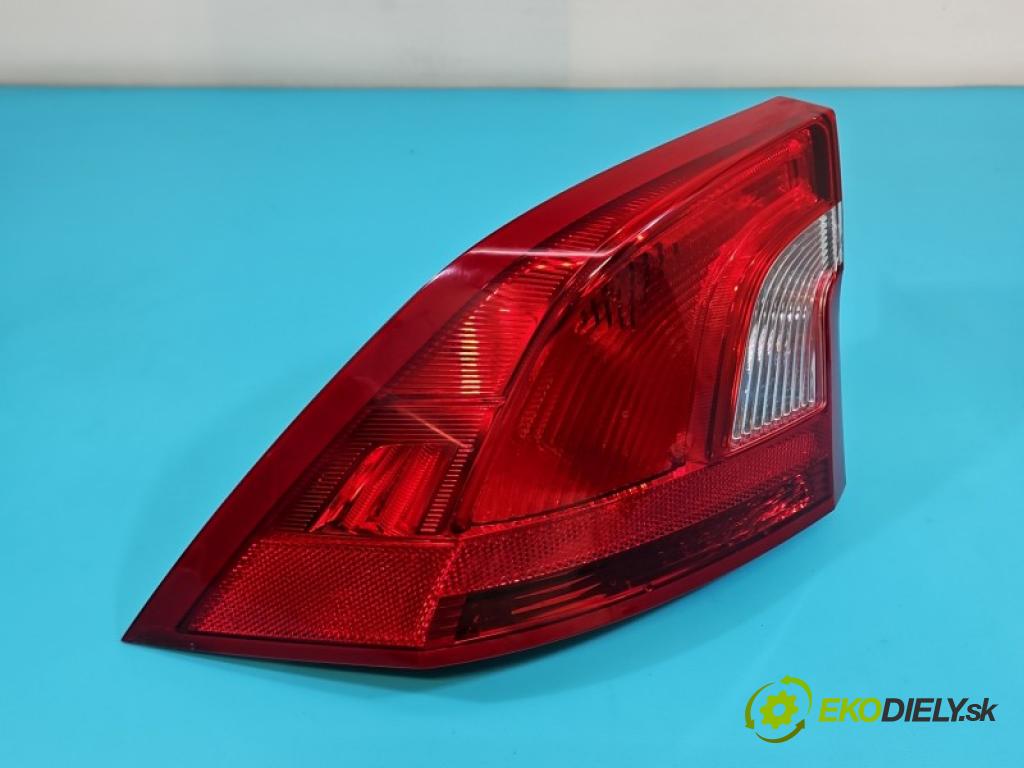 Volvo S60 II 2010-2018 2.0 T 241KM automatic 177 kW 1999 cm3 4- svetlo / reflektor zadné ľavé blatník 31395930
