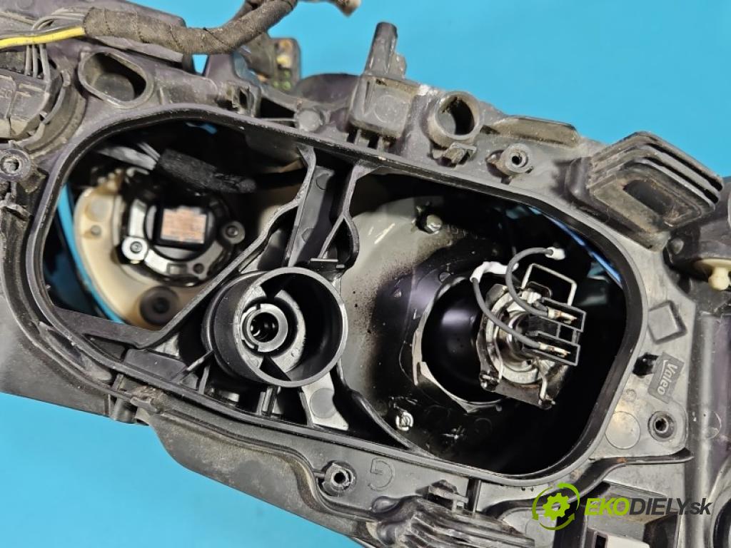Volvo S60 II 2010-2018 2.0 T 241KM automatic 177 kW 1999 cm3 4- Reflektor: ľavý 31420287 (Kľučka dverí ostatné)