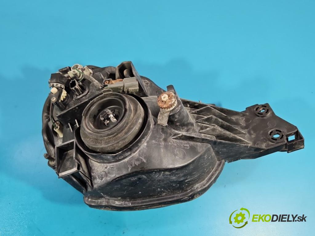 Subaru Impreza II GD 2000-2007 2.0 boxer 125 HP manual 92 kW 1994 cm3 5- Reflektor: ľavý  (Kľučka dverí ostatné)