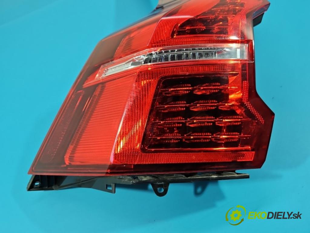 Volvo XC60 II 2017- 2.0 T5 250 HP automatic 184 kW 1969 cm3 5- svetlo / reflektor zadné ľavé blatník 32228914