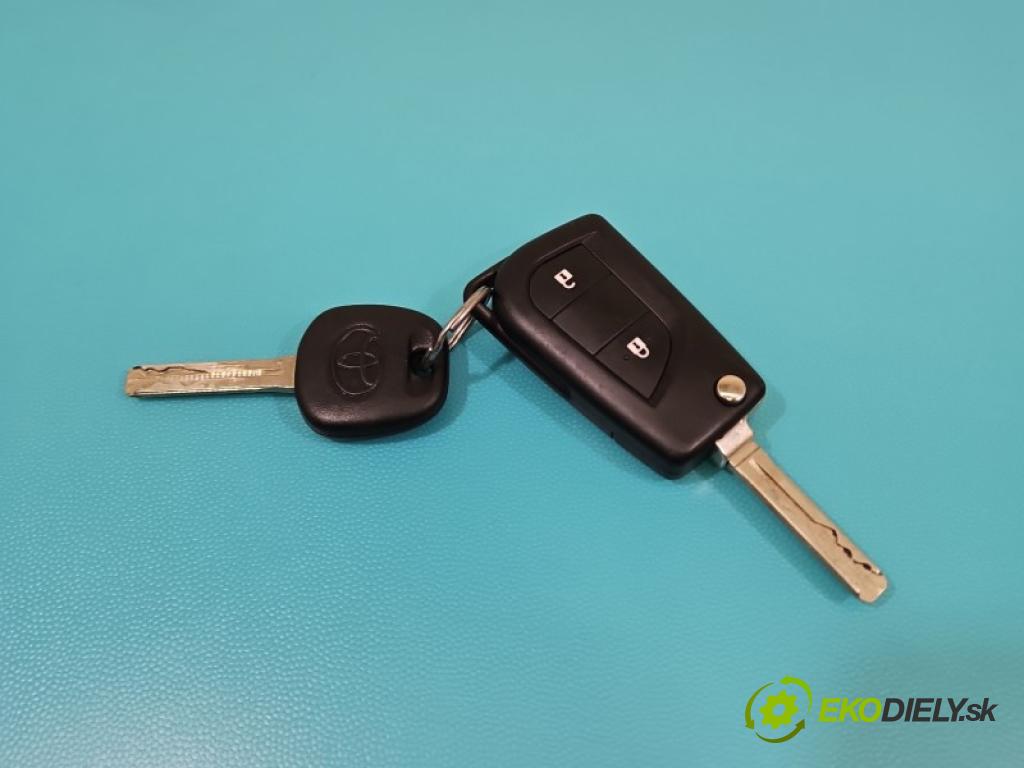 Toyota Aygo II 2014-2022 1.0 vvti 69KM manual 51 kW 998 cm3 5- Spínačka 89782-0H020 (Spínacia skrinka)