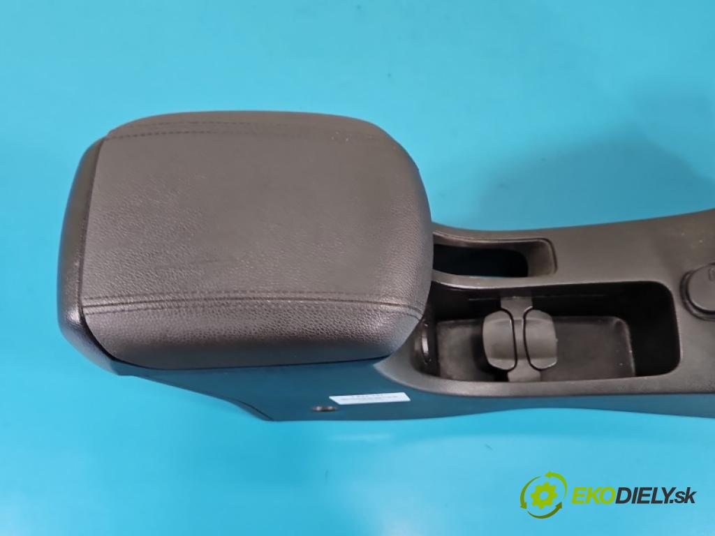 Chevrolet Cruze 1.7 VCDI 131 HP manual 96 kW 1686 cm3 5- operadlo (Lakťová opierka)