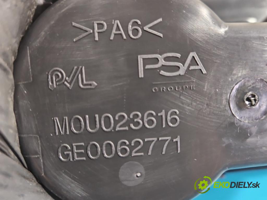 Opel Mokka B 2020- 1.2 T 131 HP manual 96 kW 1199 cm3 5- lišta ozdobná vnitŕní: 9835015180
