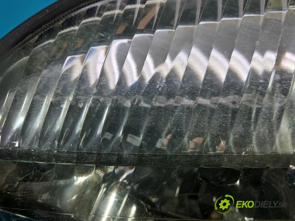 Nissan X-trail I T30 2001-2007 2.2 dci 136 HP manual 100 kW 2184 cm3 5- Reflektor: ľavý  (Kľučka dverí ostatné)