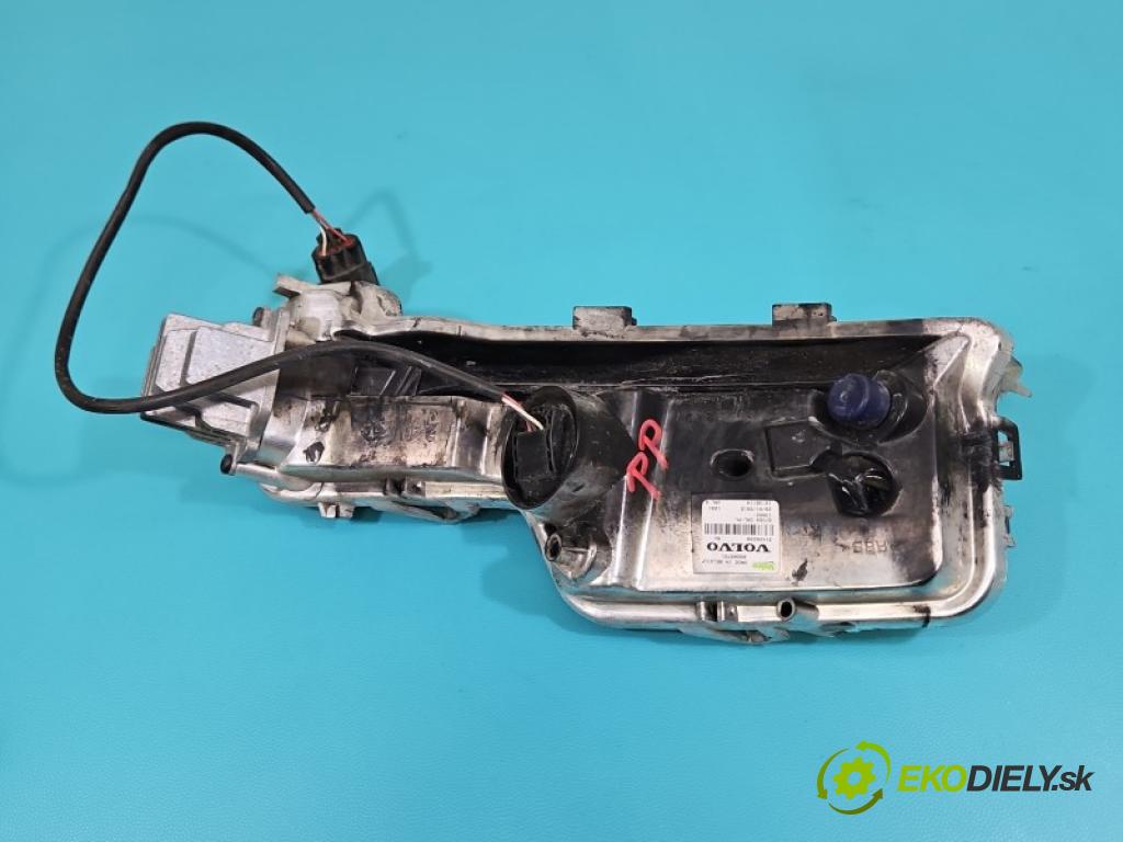 Volvo S60 II 2010-2018 2.0 T 241KM automatic 177 kW 1999 cm3 4- Svetlo: prevádzky pravé 31420239