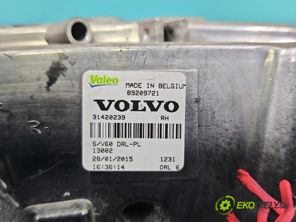 Volvo S60 II 2010-2018 2.0 T 241KM automatic 177 kW 1999 cm3 4- Svetlo: prevádzky pravé 31420239