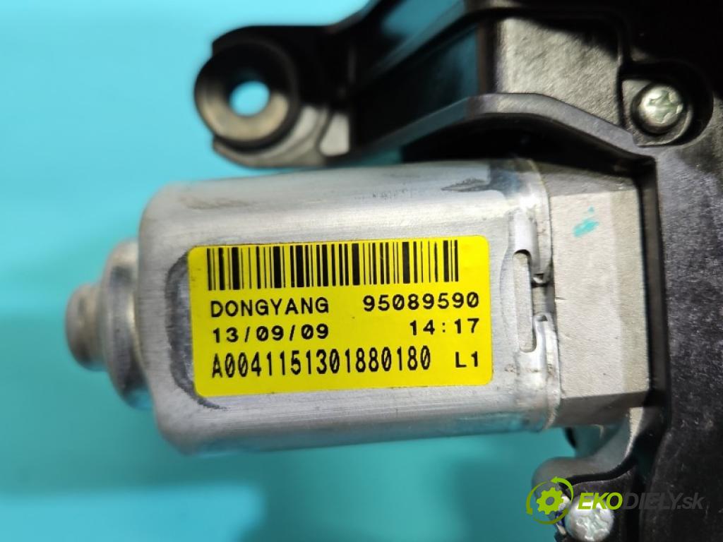 Chevrolet Cruze 1.7 VCDI 131 HP manual 96 kW 1686 cm3 5- motor stieračov zadné 95089590