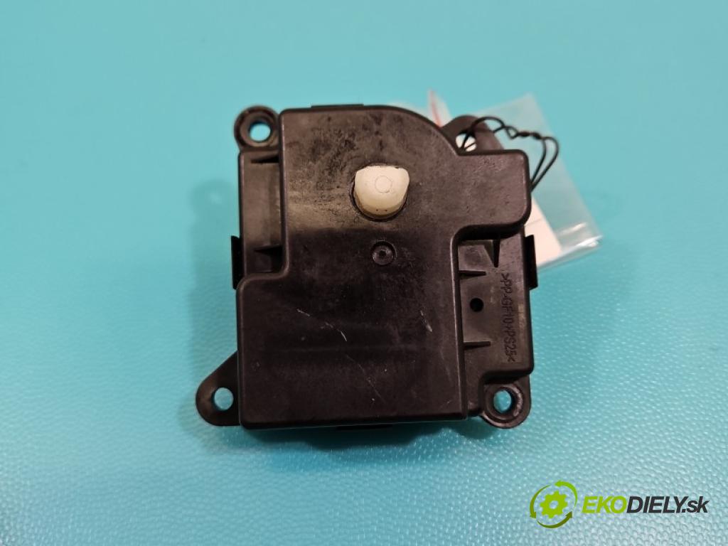 Suzuki Grand Vitara II 2005-2014 2.0 16V J20A 140 HP manual 103 kW 1995 cm3 5- motor: kúrenia CSA512T009