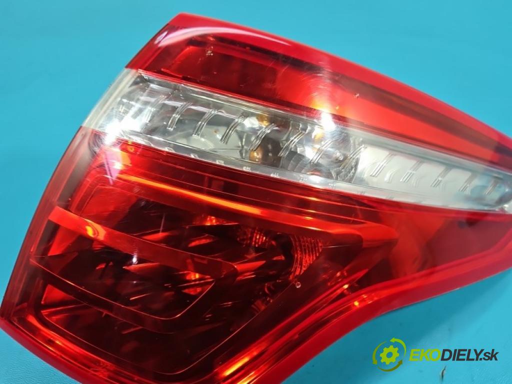 Citroen C4 Picasso I 2006-2013 1.6 16V 120 HP manual 88 kW 1598 cm3 5- svetlo / reflektor zadné pravé blatník 9653547480