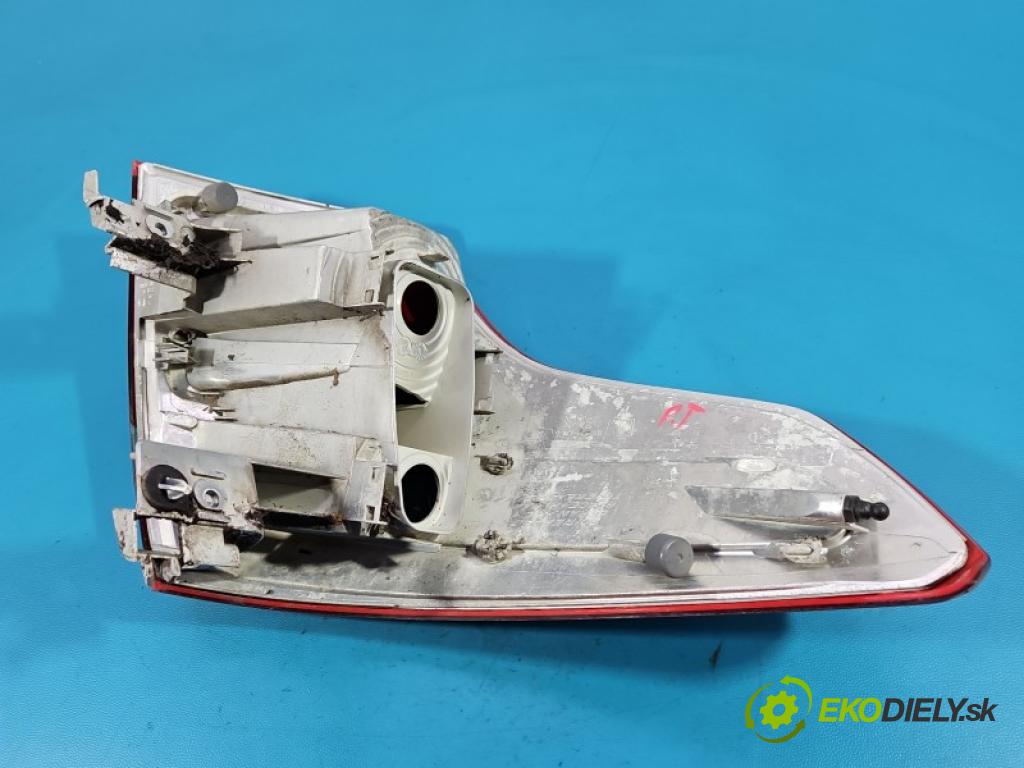 Citroen C4 Picasso I 2006-2013 1.6 16V 120 HP manual 88 kW 1598 cm3 5- svetlo / reflektor zadné pravé blatník 9653547480