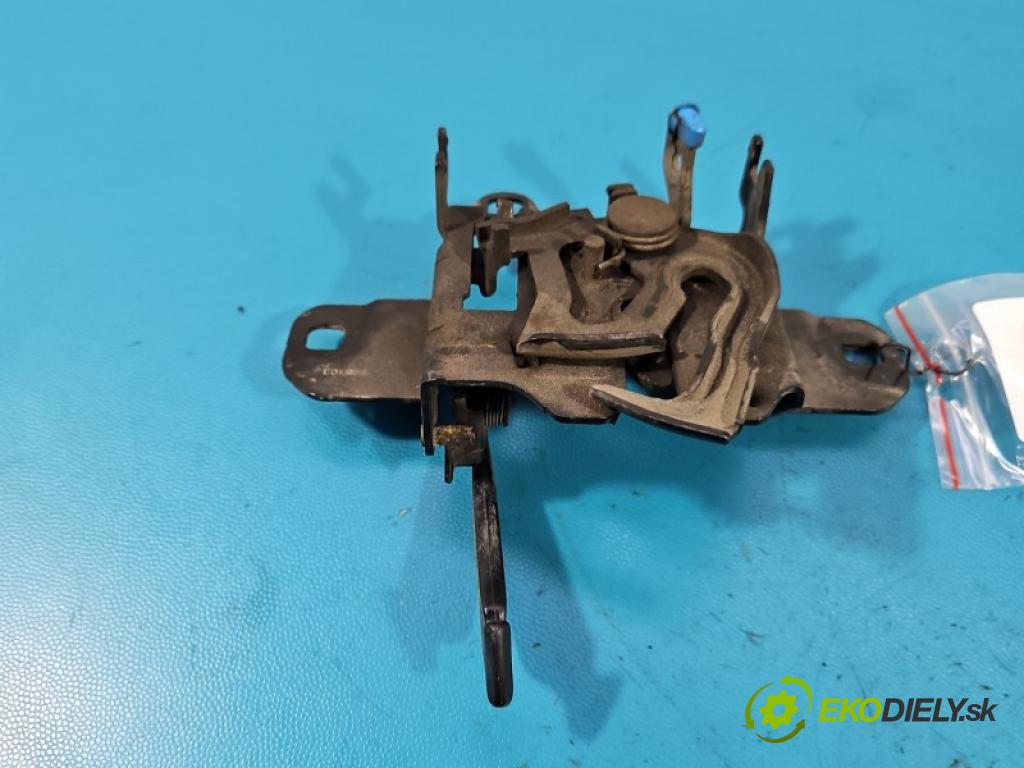 Seat Leon I 1999-2005 1.6 16V 105 HP manual 77 kW 1598 cm3 5- zámok kapoty 1M0823503J