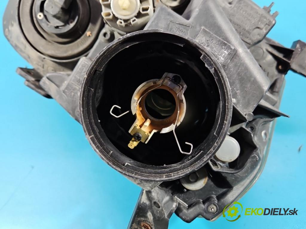 Suzuki Grand Vitara II 2005-2014 2.0 16V J20A 140 HP manual 103 kW 1995 cm3 5- Reflektor: ľavý 100-59079 (Kľučka dverí ostatné)