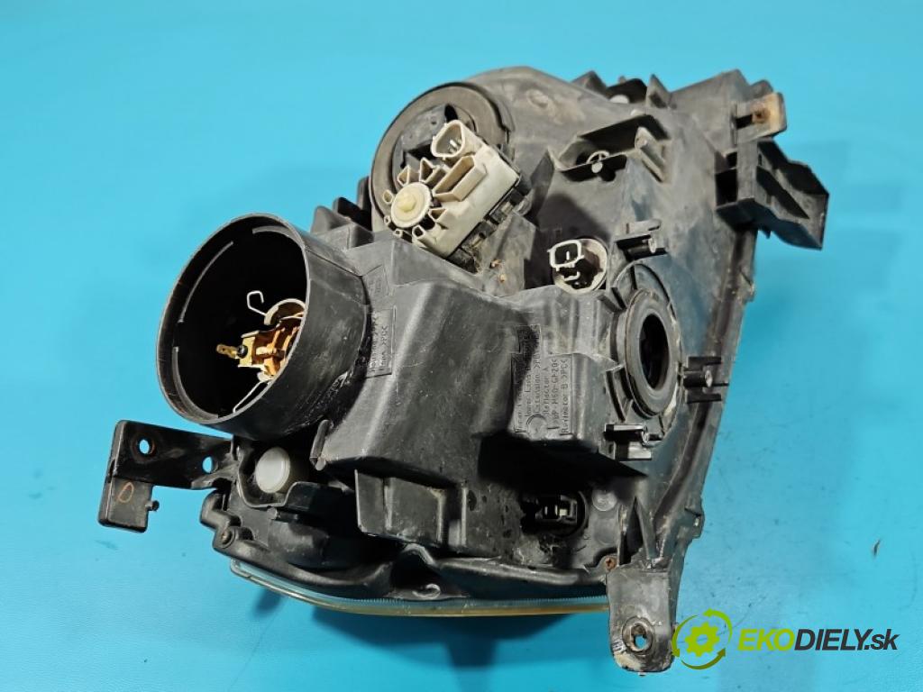 Suzuki Grand Vitara II 2005-2014 2.0 16V J20A 140 HP manual 103 kW 1995 cm3 5- Reflektor: ľavý 100-59079 (Kľučka dverí ostatné)