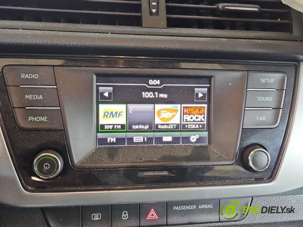 Skoda Fabia III 2014-2021 1.0 TSI 95 hp manual 70 kW 999 cm3 5- Radio továrna: 6V0035871D
