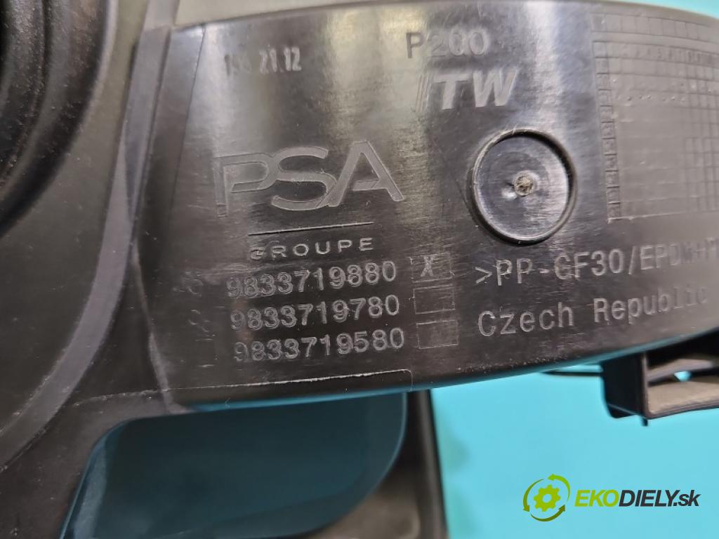 Opel Mokka B 2020- 1.2 T 131 HP manual 96 kW 1199 cm3 5- Klapka nádrže palivo 9833719880 (Kľučka dverí ostatné)