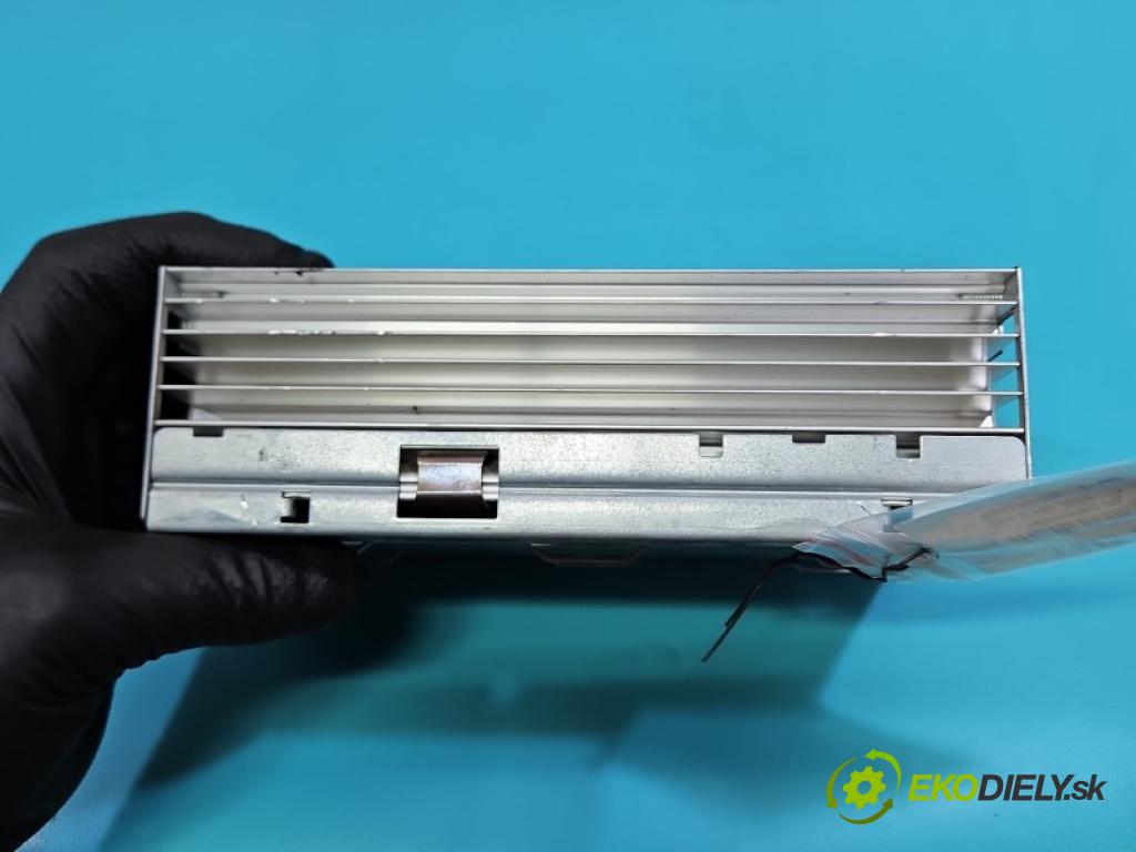 Bmw 5 E60 2003-2010 2.0d 163 hp automatic 120 kW 1995 cm3 4- Zesilovač: 9198762 (Zesilovač)