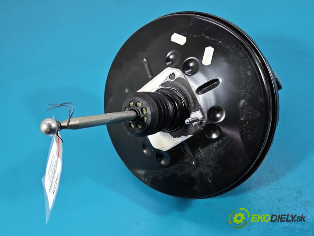Audi A3 8V 2013-2020 1.4 TFSI 122 HP automatic 90 kW 1395 cm3 5- servo brzdové 5Q1614105BL
